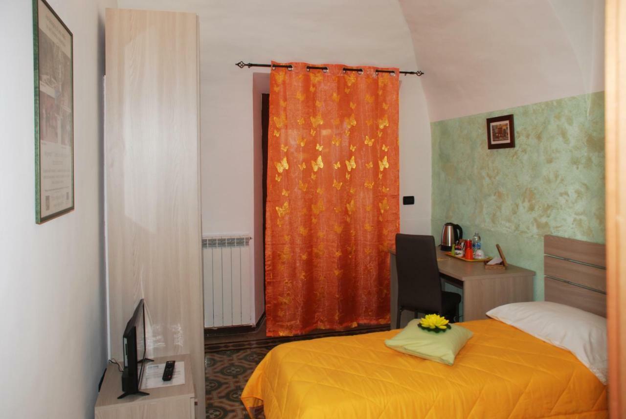 La Cascina Bed & Breakfast Aglie ภายนอก รูปภาพ