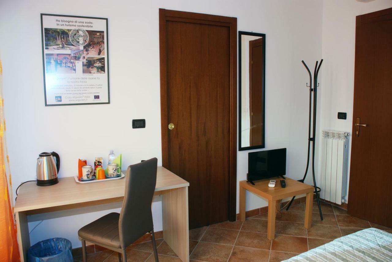 La Cascina Bed & Breakfast Aglie ภายนอก รูปภาพ